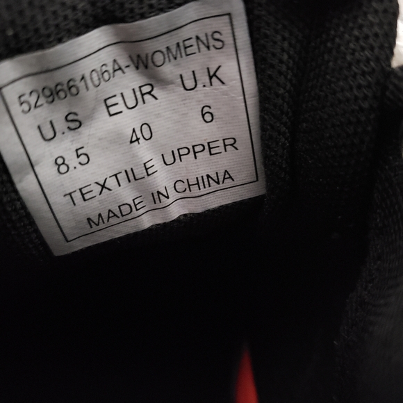 EUC Levi's Naya CT CVS UL XX Sporty Skate kicks (8.5) - Picture 2 of 7